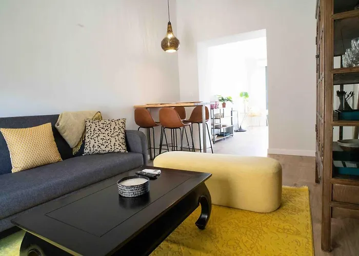 Casa Valdes 16, Apto 3 Apartamento *