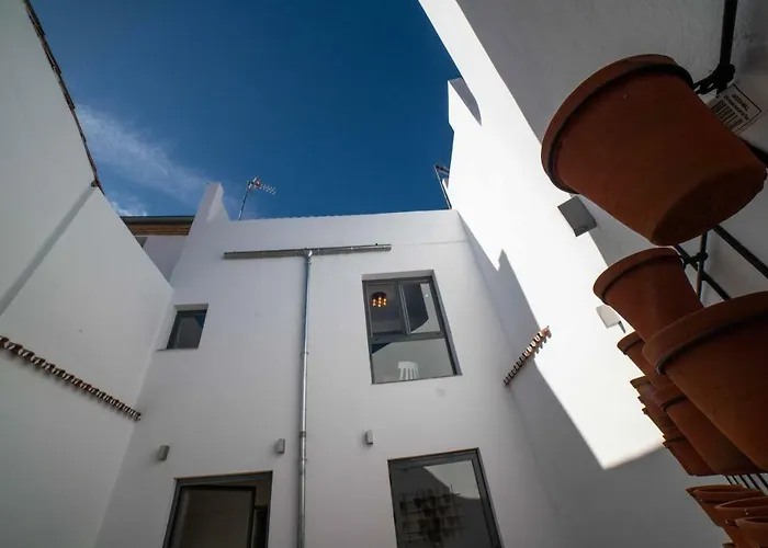 Casa Valdes 16, Apto 3 Apartamento *